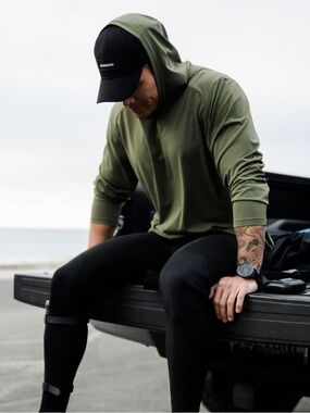 TEN THOUSAND TACTICAL HOODED SHIRT